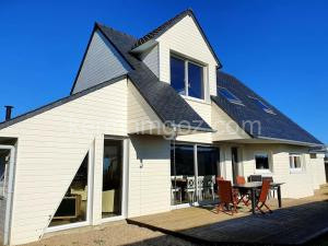 Maison spacieuse et lumineuse à 2mns des plages à Locquirec