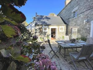 Breton house in Locquirec, near beach à Locquirec