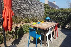 4 family home, walking distance to the beach, cleaning included à Locquirec