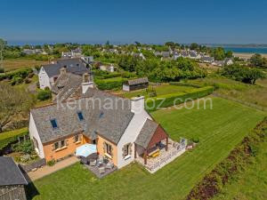 Villa - vue mer - 800m de la plage à Locquirec